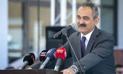 Bakan Özer: "Kesinlikle okula kayıtlarda bağış alınmayacak"