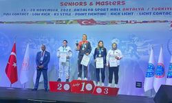 Kick Boks sporcusu Şeyma’dan Avrupa gururu