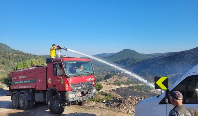 50 Hektarlık yanan orman alanı dron ile görüntülendi