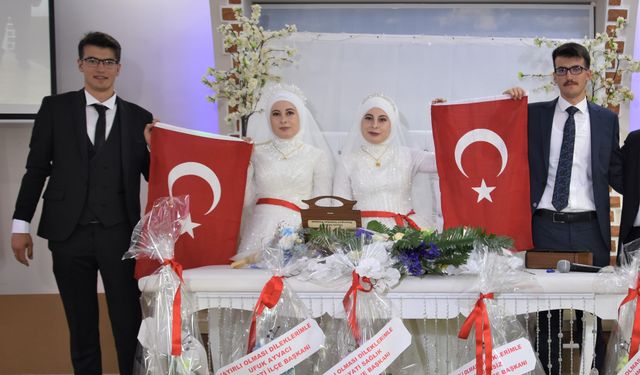 Hayaliydi, gerçek oldu: İkiz oğulları, ikiz kadınlarla evlendi