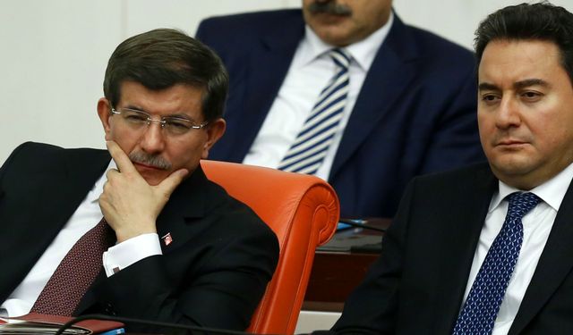 Davutoğlu ve Babacan’dan Erdoğan’a çok sert tepki: "Bu kadar layık olmayan birine ülkeyi nasıl emanet etti?