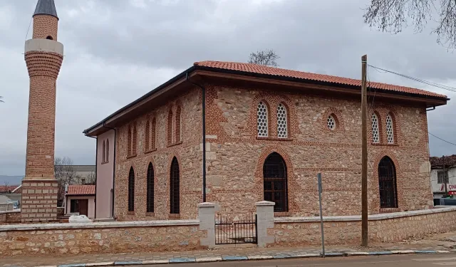 Bilecik'te Tarihi Cami’de ilk ibadet Regaip Kandili'nde