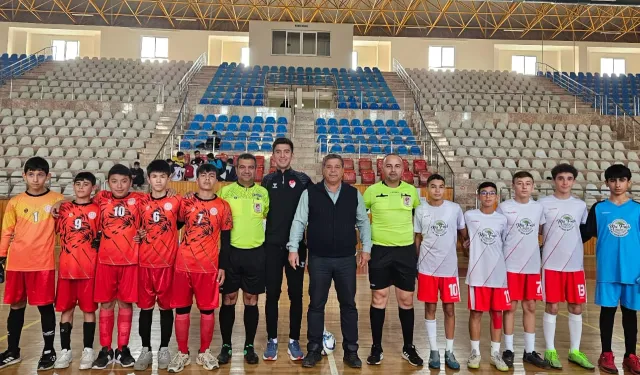 Futsal Şampiyonası Antalya'da başladı