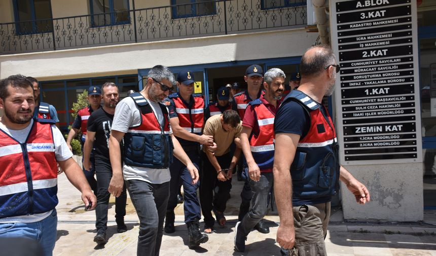 Marmaris'teki orman yangınıyla ilgili gözaltına alınan şüpheli tutuklandı