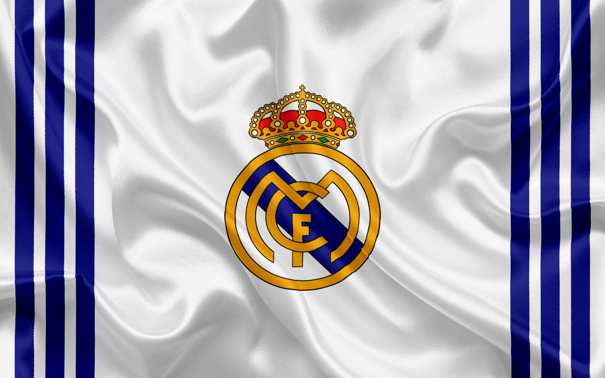 real-madrid-spanish-football-club-emblem-real-madrid-logo-la-liga-2048x1280